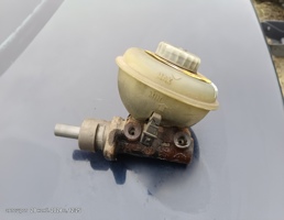 Цилиндр тормозной главный для Audi 80 B3 86-91г  запчасти бу