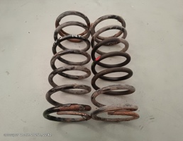 Пружина передняя пара для Land Rover Defender I (1983—2007)  запчасти бу