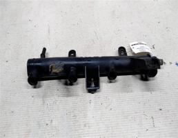 Рампа топливная для Peugeot 206 I (1998—2012)  запчасти бу