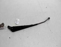 Поводок стеклоочистителя передний правый для Mazda Familia BF (1985—1994)  запчасти бу