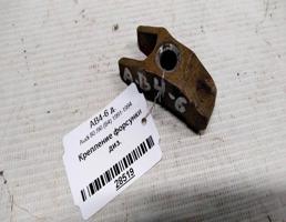 Крепление форсунки дизельной для Audi 80 B4 (1991—1996)  запчасти бу