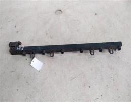 Рампа топливная для BMW 5 серия E34 (1988—1996)  запчасти бу