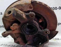 Кулак поворотный передний правый для Mitsubishi Pajero II (1991—1997)  запчасти бу