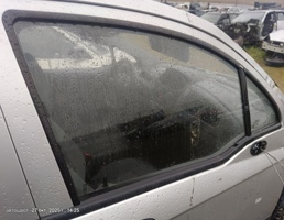 Стекло двери передней правой для Chevrolet Spark M200 (2005—2009)  запчасти бу