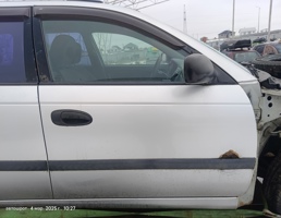 Дверь передняя правая для Toyota Avensis T220 рестайлинг (2000—2003)  запчасти бу