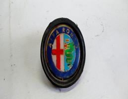 Эмблема багажника для Alfa Romeo 164 I рестайлинг (1992—1998)  запчасти бу