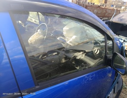 Стекло двери передней правой для Chevrolet Spark M300 (2009—2016)  запчасти бу