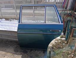 Дверь задняя левая для Mercedes-Benz W123 W123/V123/C123/S123 (1975—1986)  запчасти бу