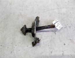 Ограничитель двери передней для Mazda 626 GC (1982—1987)  запчасти бу