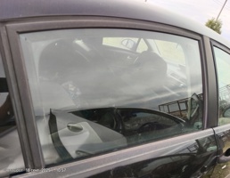 Стекло двери задней правой для Citroen C4 I (2004—2014)  запчасти бу