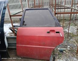 Дверь передняя левая для Audi 80 B2 (1978—1986)  запчасти бу