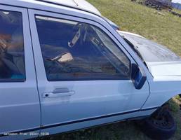 Дверь передняя правая для Mercedes-Benz 190 (W201) W201 (1982—1993)  запчасти бу