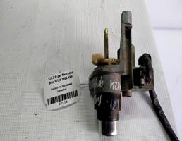 Кнопка открывания багажника личинка для Mercedes-Benz E-класс W124/S124/C124/A124 (1984—1997)  запчасти бу