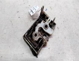 Замок двери задней правой для Audi 100 C3 (1982—1988)  запчасти бу