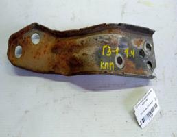 Кронштейн КПП левый для VOLKSWAGEN Golf Mk3 (1991—2000)  запчасти бу