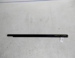 Молдинг стекла двери передней левой для Ford Focus I (1998—2004)  запчасти бу