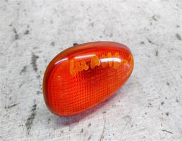 Повторитель на крыло желтый для ЗАЗ Chance I (2009—2014)  запчасти бу