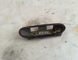 Крепление ручки двери наружней предней левой для Audi A6 C5 (1997—2001)  запчасти бу