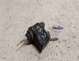 Корректор фары для Audi 100 C3 (1982—1988)  запчасти бу