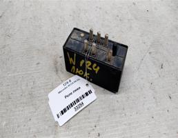 Реле моторчика люка крыши для Mercedes-Benz E-класс W124/S124/C124/A124 (1984—1997)  запчасти бу