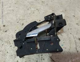 Крючок двери задней левой для Mercedes-Benz E-класс W210/S210 рестайлинг (1999—2003)  запчасти бу