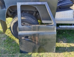 Дверь передняя правая для Land Rover Defender I (1983—2007)  запчасти бу
