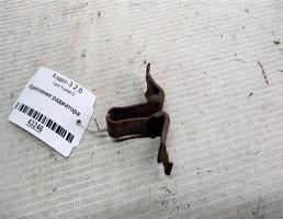 Крепление радиатора для Opel Kadett E (1984—1989)  запчасти бу