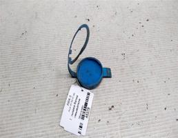 Крышка бачка омывателя для Audi 80 B4 (1991—1996)  запчасти бу