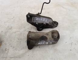 Кронштейн ДВС пара для Audi 80 B4 (1991—1996)  запчасти бу