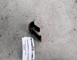 Крепление радиатора для Mercedes-Benz E-класс W124/S124/C124/A124 (1984—1997)  запчасти бу