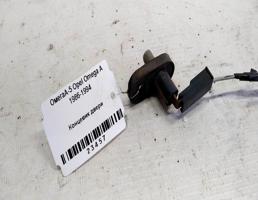 Концевик двери для Opel Omega A (1984—1994)  запчасти бу