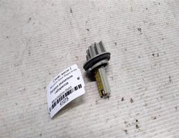 Патрон указателя габарита для Mitsubishi Space Wagon II (1991—1998)  запчасти бу