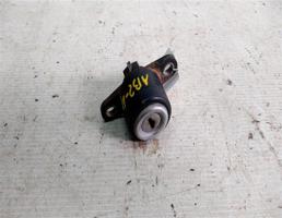 Кнопка открывания багажника личинка для Audi 80 B2 (1978—1986)  запчасти бу