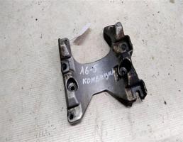 Кронштейн компрессора кондиционера для Audi A6 C4 (1994—1997)  запчасти бу