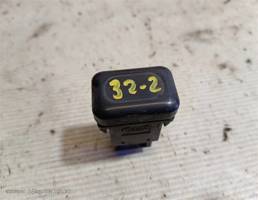 Кнопка открывания багажника эл для Nissan Maxima A32 (1994—2000)  запчасти бу