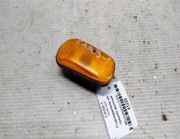 Повторитель на крыло желтый для SAAB 9000 I (1984—1994)  запчасти бу