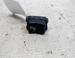 Кнопка откидывания подголовника для Mercedes-Benz C-класс W202/S202 (1993—1997)  запчасти бу