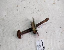 Ограничитель двери передней для Mitsubishi Pajero II (1991—1997)  запчасти бу