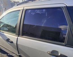 Стекло двери задней левой для Ford Focus I (1998—2004)  запчасти бу