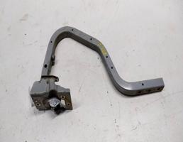 Петля крышки багажника левая для Nissan Maxima A33 (1999—2006)  запчасти бу