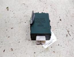 Реле для Toyota Granvia I (1995—2002)  запчасти бу