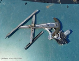 ЭСП передний правый для Mitsubishi Pajero Mini II (1998—2012)  запчасти бу