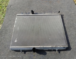 Радиатор основной для Peugeot 3008 I рестайлинг (2013—2016)  запчасти бу