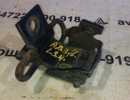 Петля двери задней нижняя левая для Audi 80 B3 (1986—1991)  запчасти бу