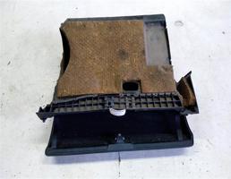 Бардачок для Audi 90 B2 (1984—1987)  запчасти бу