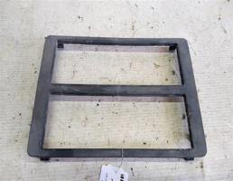 Рамка магнитолы для Mitsubishi Pajero II (1991—1997)  запчасти бу