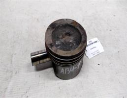 Поршень для Audi 80 B4 (1991—1996)  запчасти бу