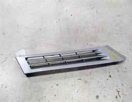 Накладка на стойку нижняя заднюю левую для Mercedes-Benz 190 (W201) W201 (1982—1993)  запчасти бу