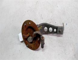 Крышка насоса топливного для Mitsubishi Galant VI (1987—1992)  запчасти бу