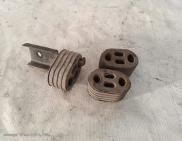 Резинка глушителя для Land Rover Defender I рестайлинг (2007—2016)  запчасти бу